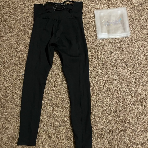 SOLD Bombshell Sportswear Divine Leggings Large - Picture 2 of 5